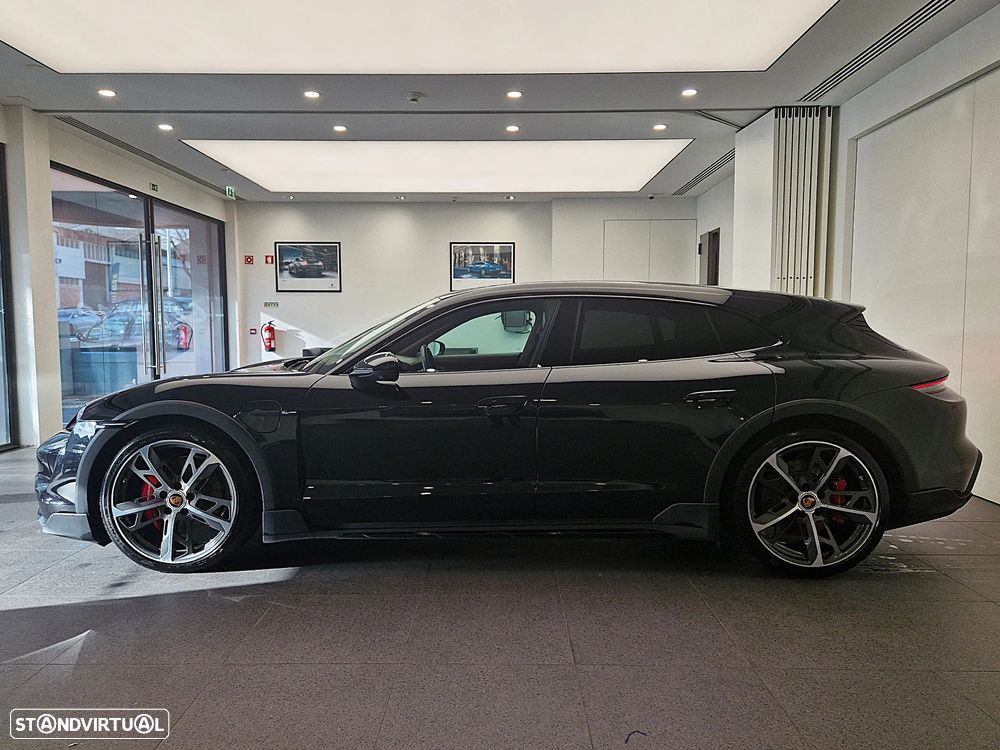 Porsche Taycan Cross Turismo 4S - 2