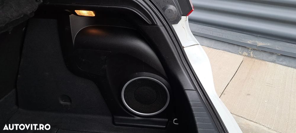 Honda Civic 1.6 i-DTEC Lifestyle Black Edition - 11