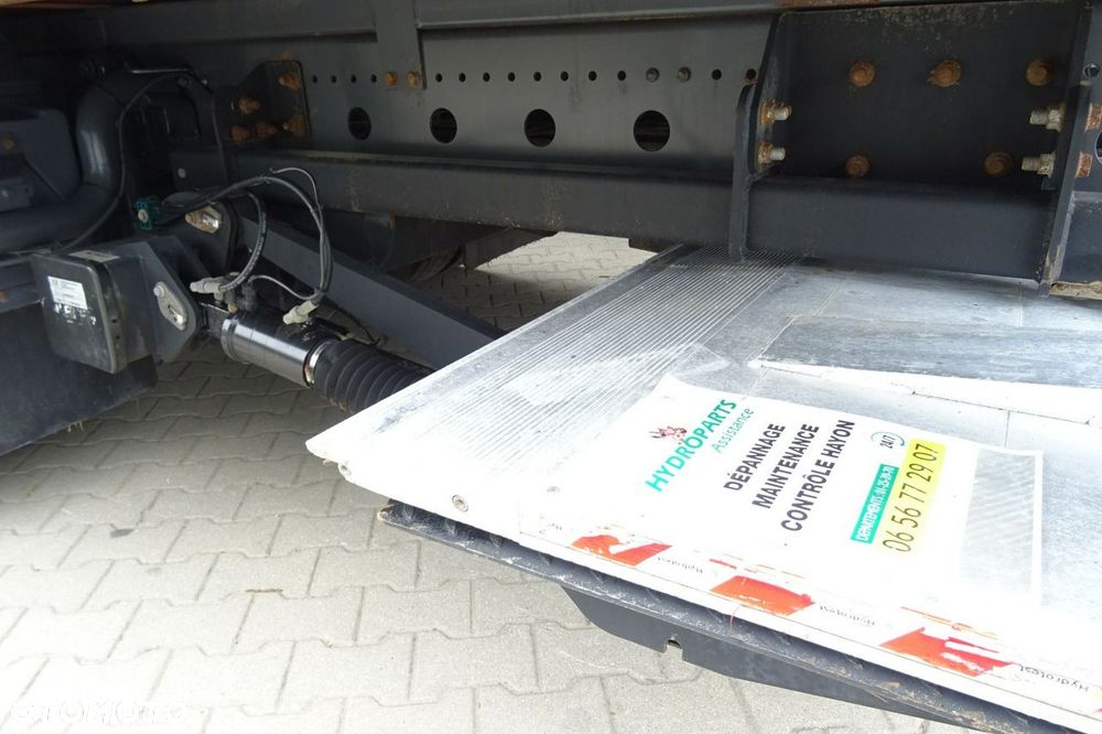 Mercedes-Benz Atego 1218 Euro 6 tylko 272 tys.km! kontener 18p winda - 17