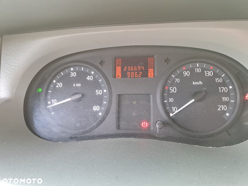 Nissan Primaster - 20