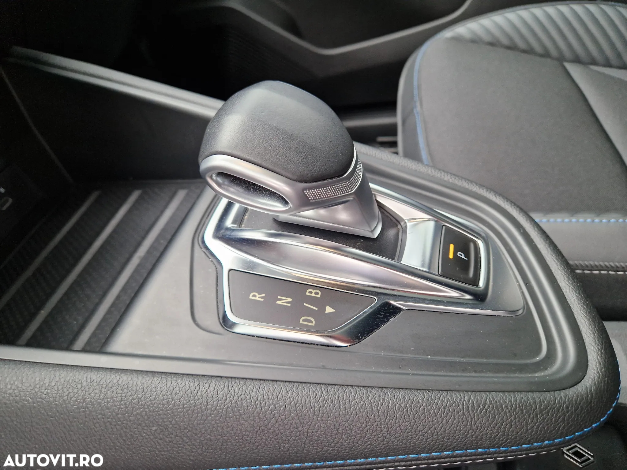 Renault Captur E-TECH 145 HEV Esprit Alpine - 13