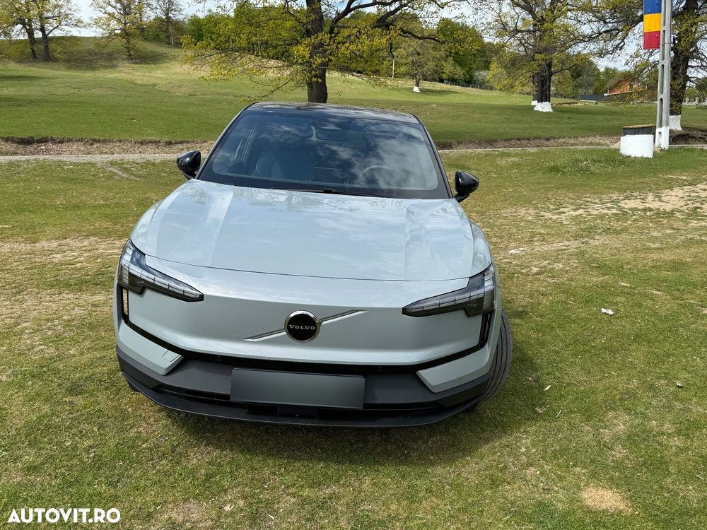 VOLVO EX30 2025 — imagine 9