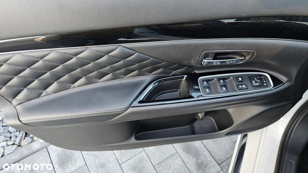 Mitsubishi Outlander 2.4 4WD Plug-In Hybrid Spirit+ - 9