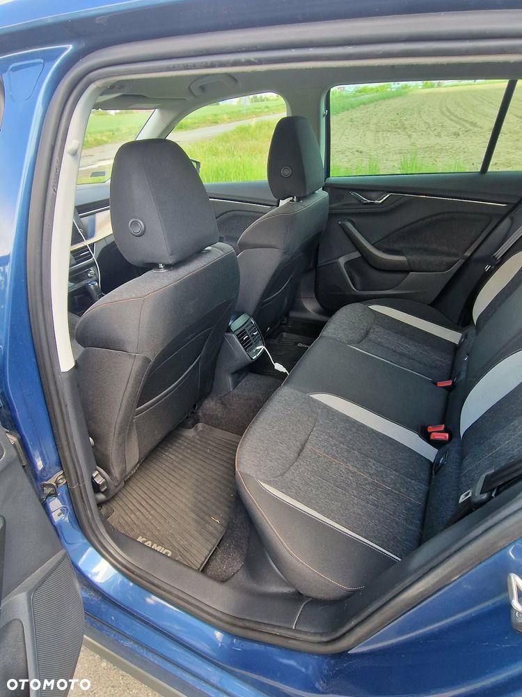 Skoda Kamiq 1.5 TSI Style DSG - 10