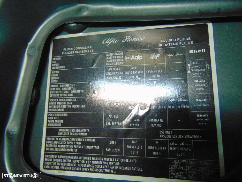 Alfa Romeo 33 capot - 6