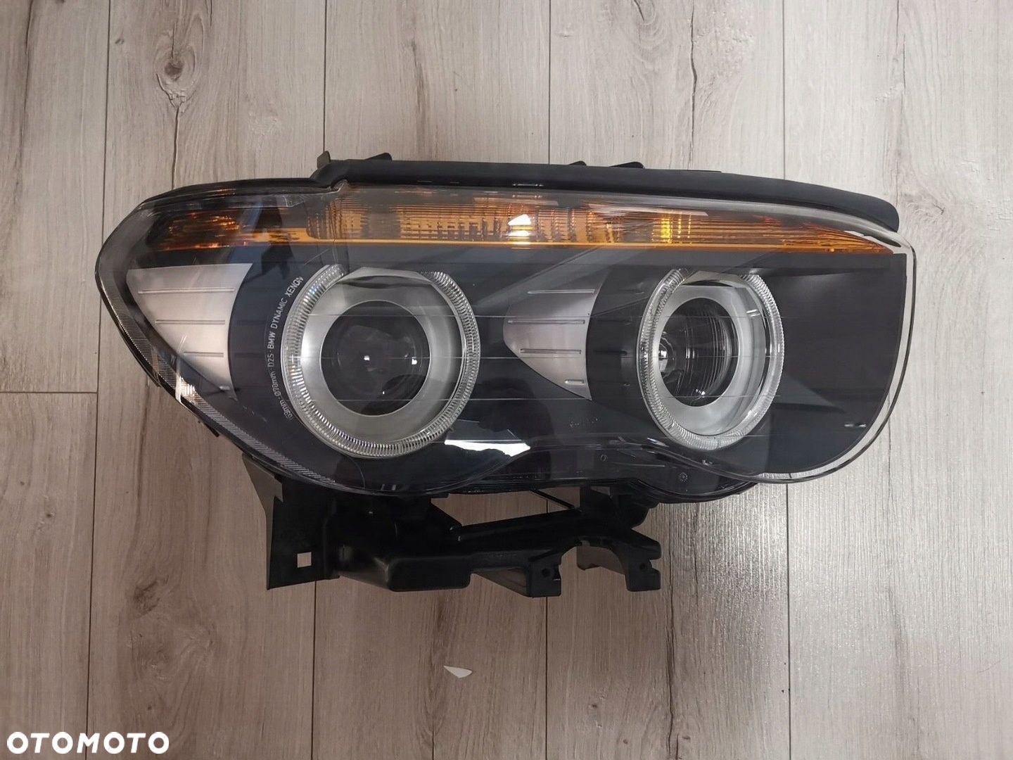 Lampa dynamic Xenon prawa BMW E65 E66 7164714 - 1