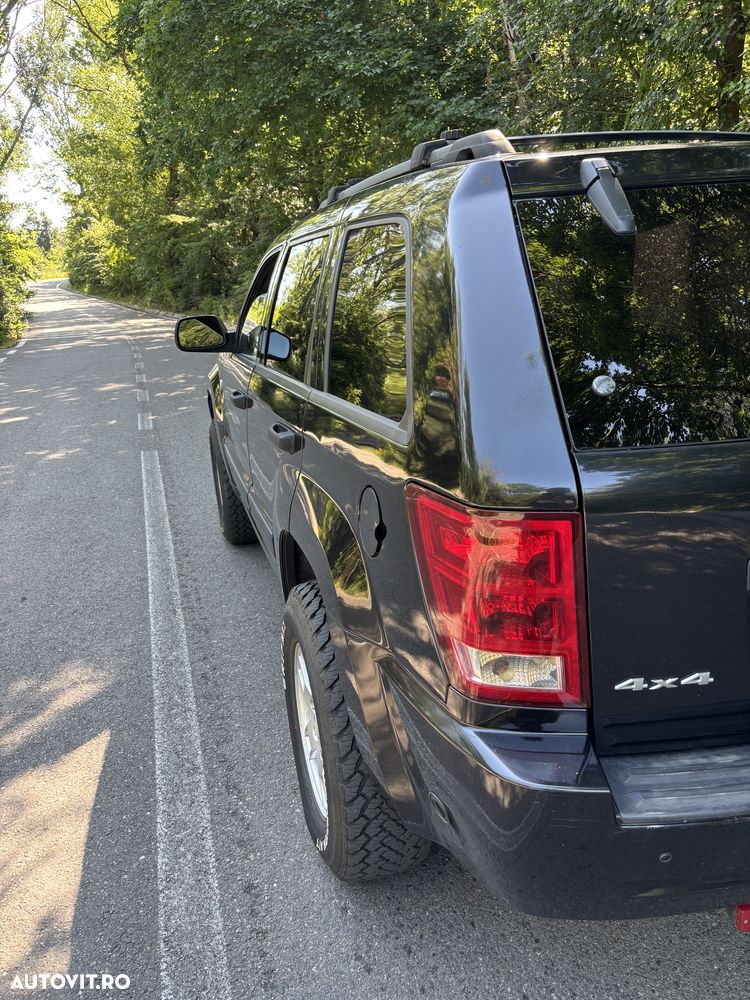 Jeep Grand Cherokee - 11