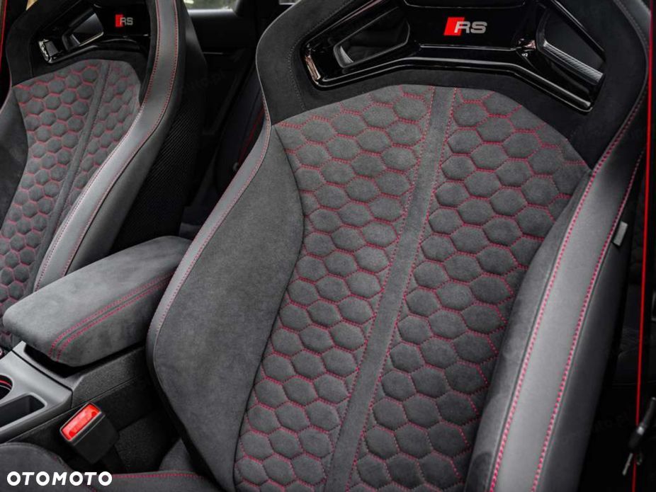 Audi RS3 Limousine TFSI Quattro S tronic - 6