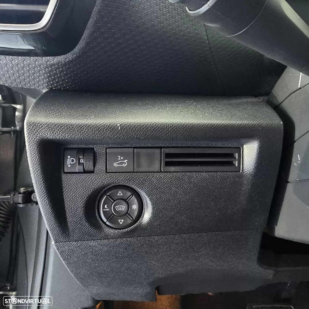 Citroën C4 X PureTech 130 Stop&Start EAT8 MAX - 22