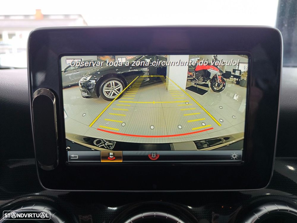 Mercedes-Benz CLA 180 d Shooting Brake Urban - 13