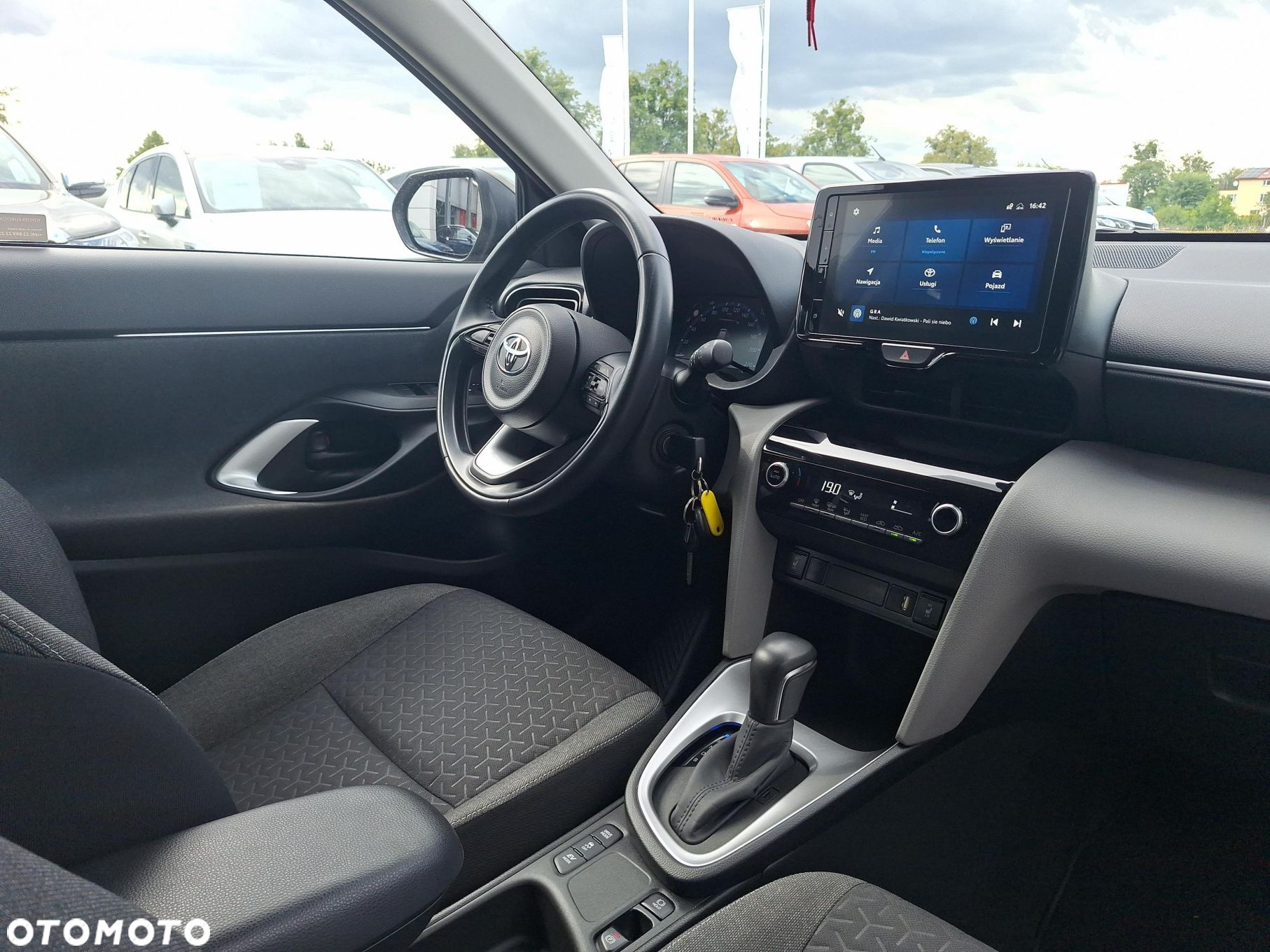 Toyota Yaris Cross Hybrid 1.5 Comfort - 13