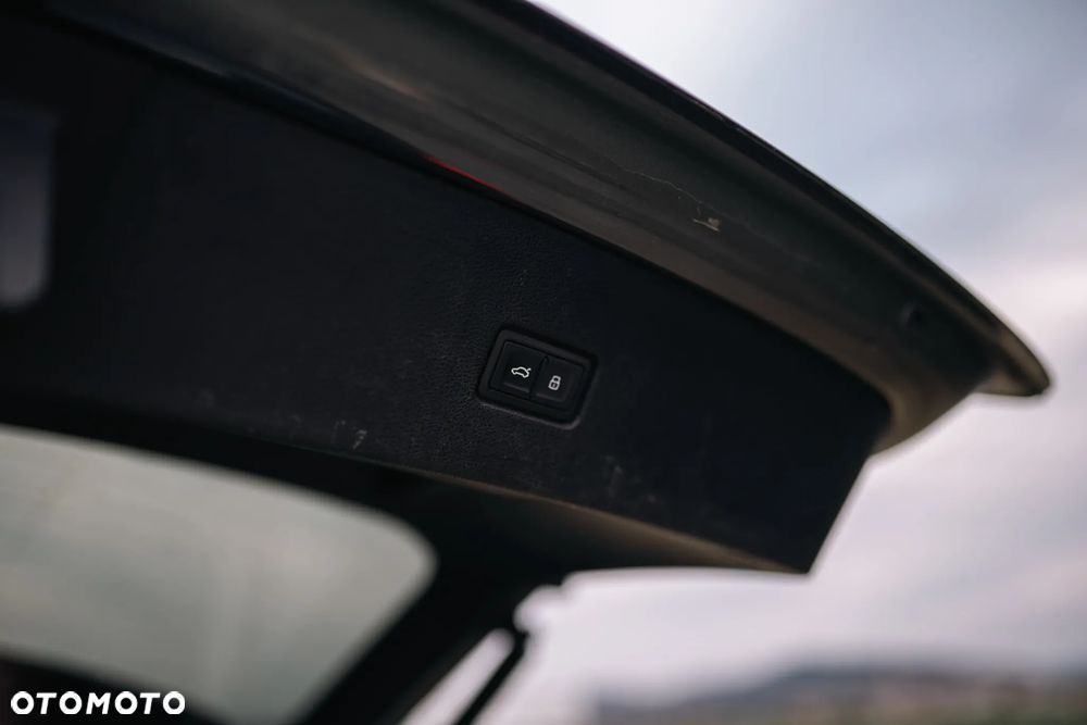 Audi Q8 SUV TFSI quattro 250 kW tiptronic S line business - 18