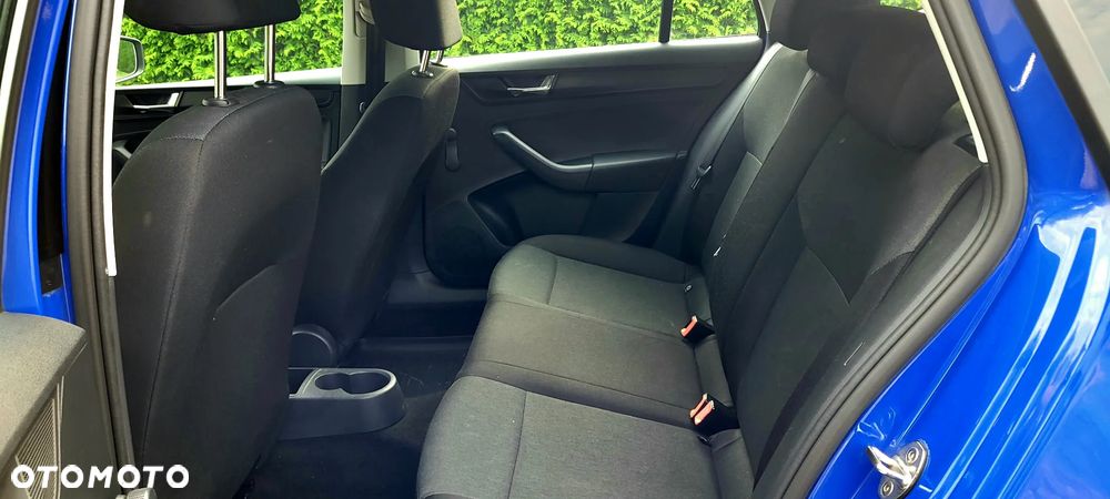 Skoda RAPID 1.0 TSI Active - 9