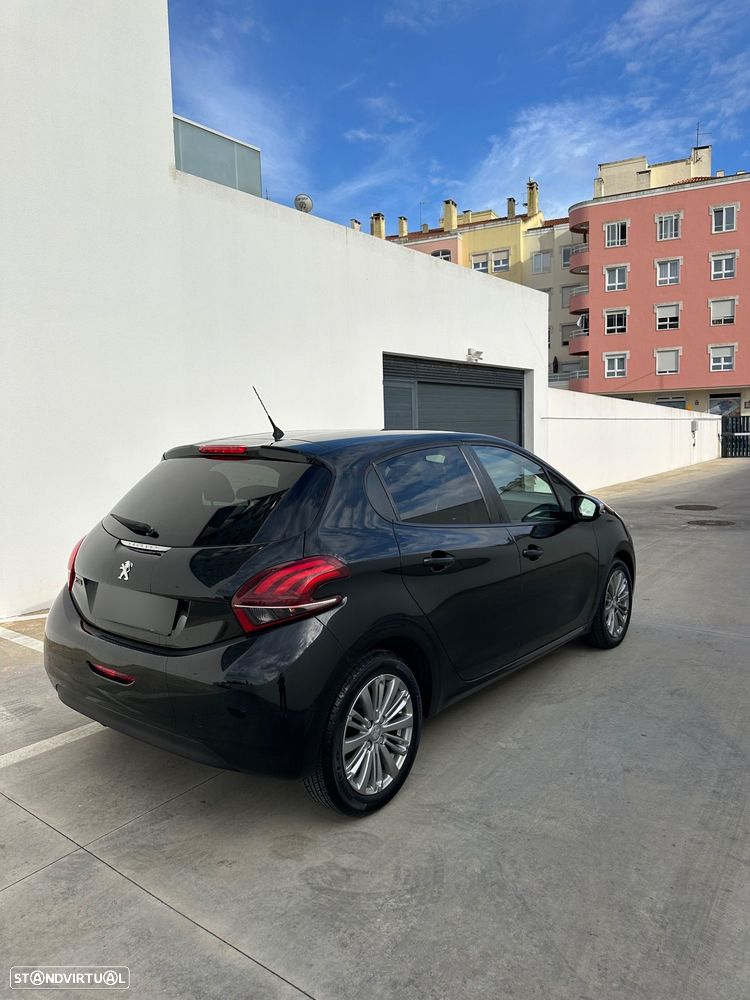 Peugeot 208 1.6 BlueHDi Style - 3
