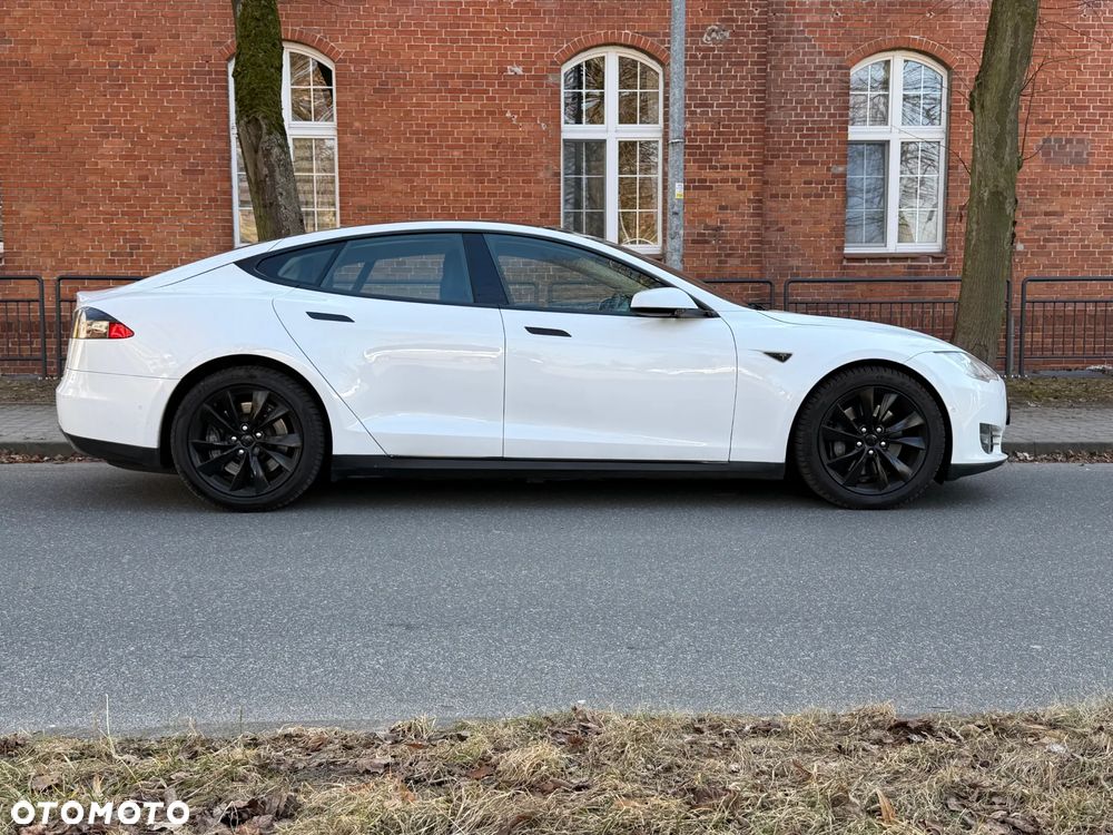 Tesla Model S 85D Allradantrieb - 7