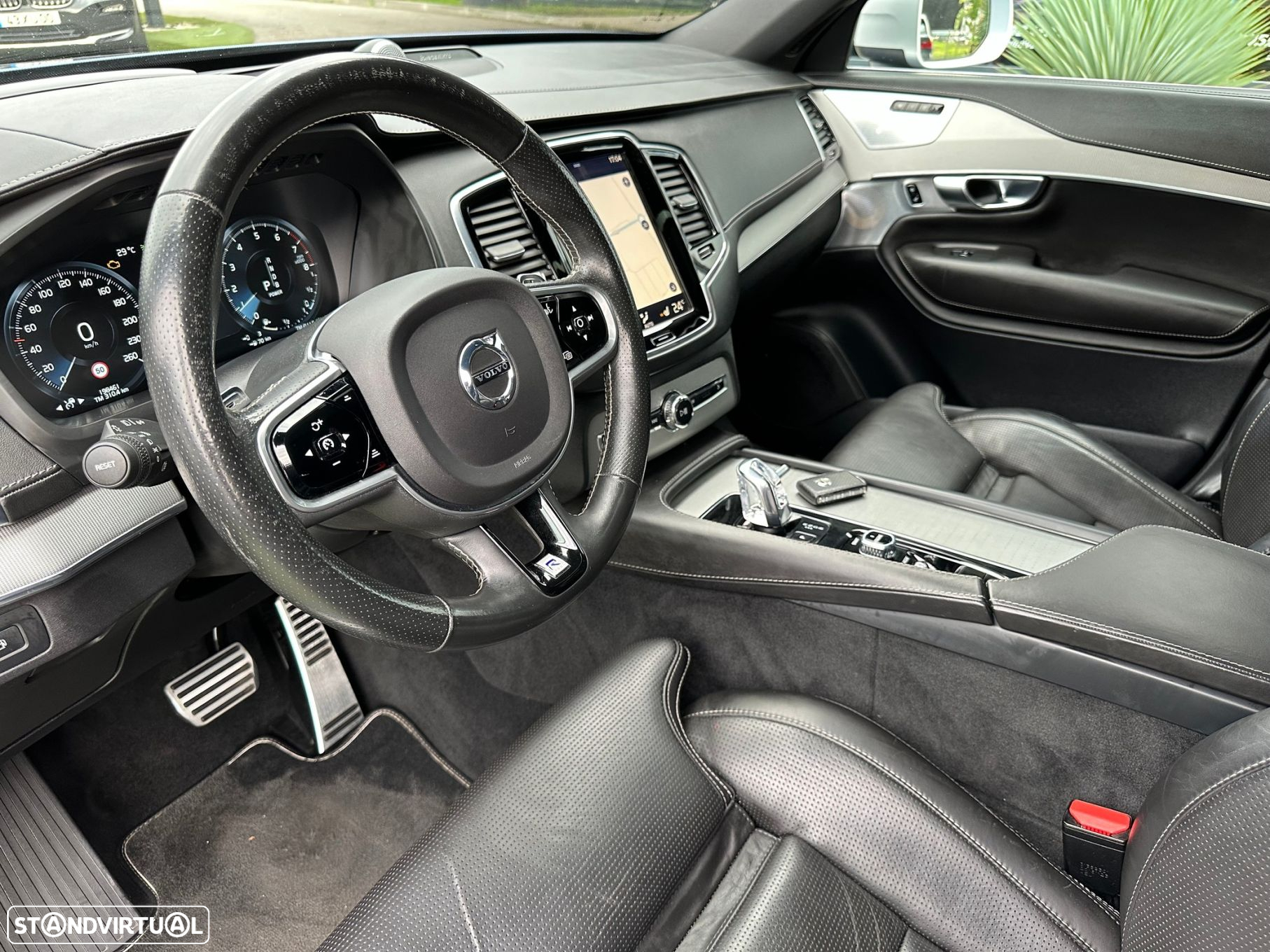 Volvo XC 90 2.0 T8 PHEV R-Design AWD - 3