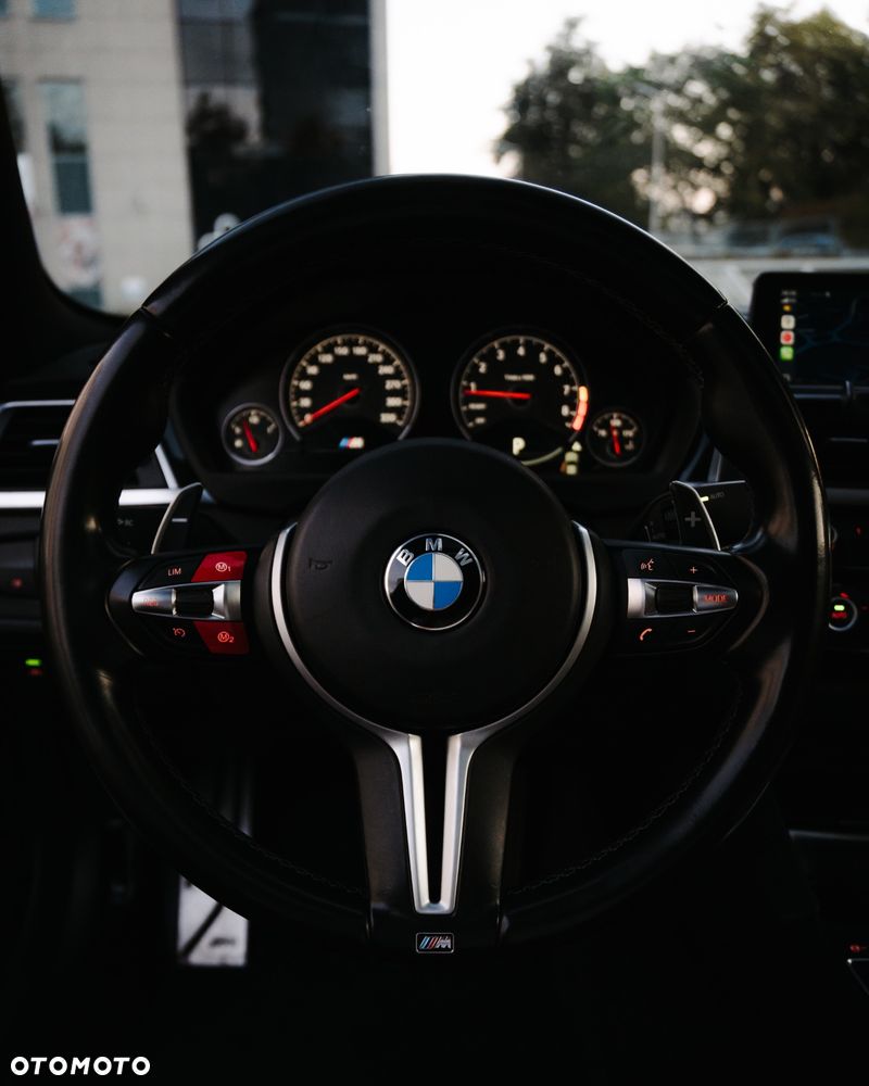 BMW M4 DKG - 13
