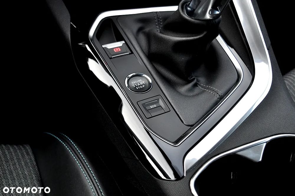 Peugeot 5008 BlueHDI 130 Allure Business-Paket - 25