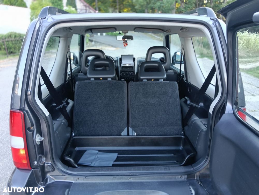 Suzuki Jimny 1.5 DDiS Club - 16