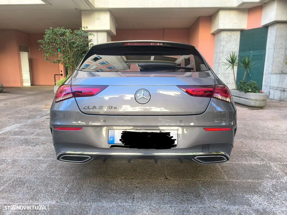 Mercedes-Benz CLA 250 e Shooting Brake AMG Line - 7
