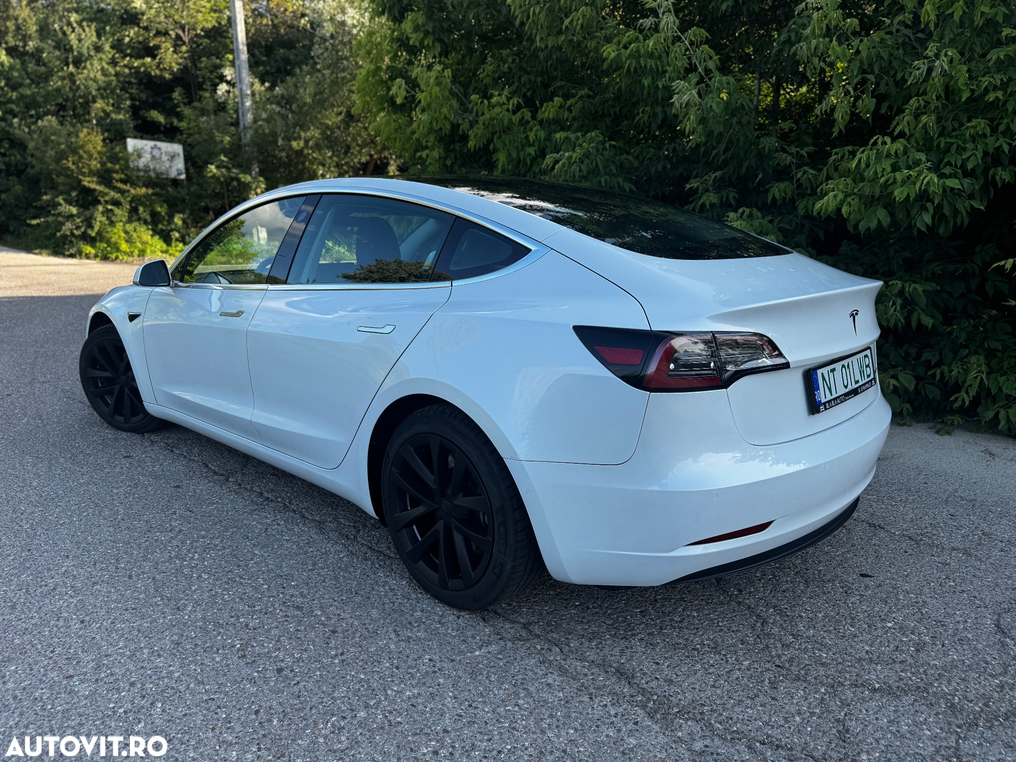 Tesla Model 3 AWD Dual Motor - 23