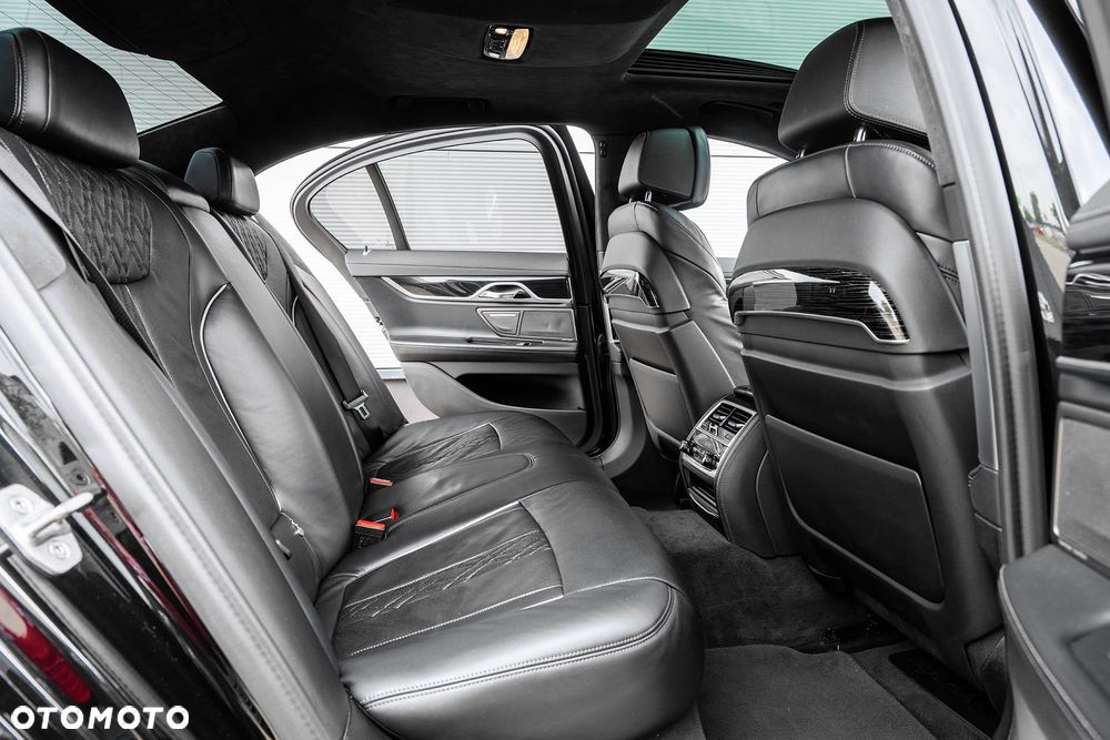 BMW Seria 7 740d xDrive mHEV sport - 14