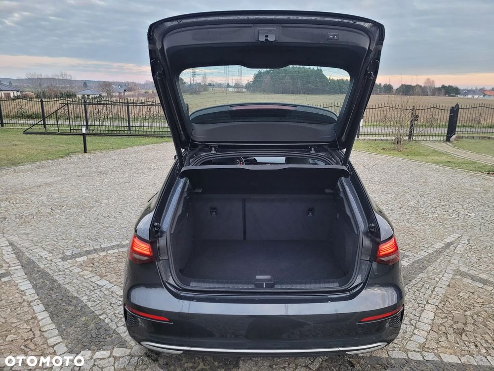 Audi A3 Sportback 1.5 TFSI cylinder on demand design - 13