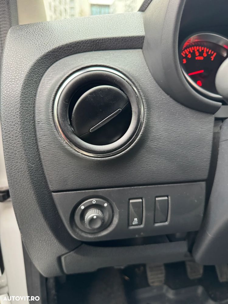 Dacia Lodgy 1.5 Blue dCi Laureate - 16