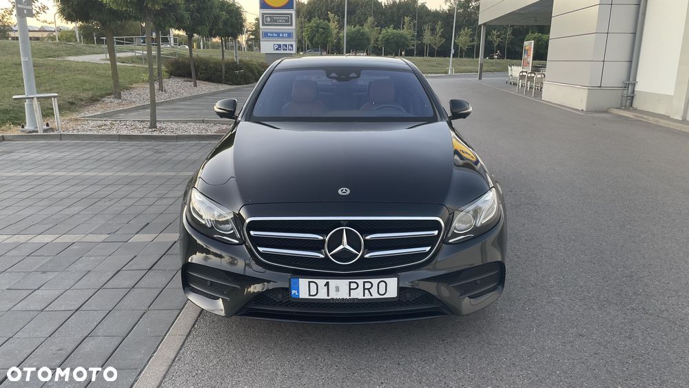 Mercedes-Benz Klasa E 220 d 4-Matic AMG - 2