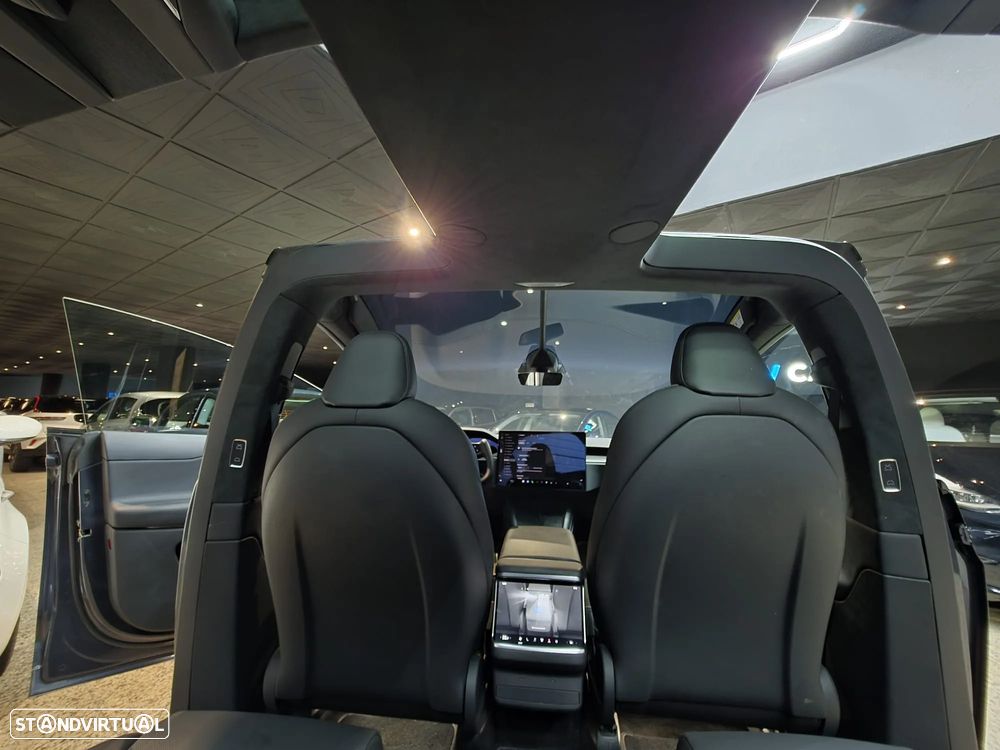 Tesla Model X Long Range AWD - 33