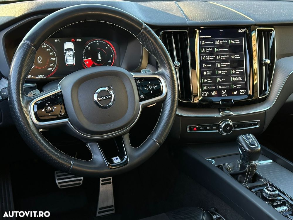 Volvo XC 60 D5 AWD R-Design - 15