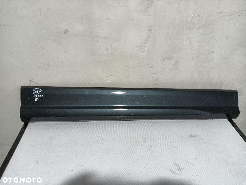 LISTWA DRZWI PRAWY PRZÓD AUDI Q2 81A 81A853960
