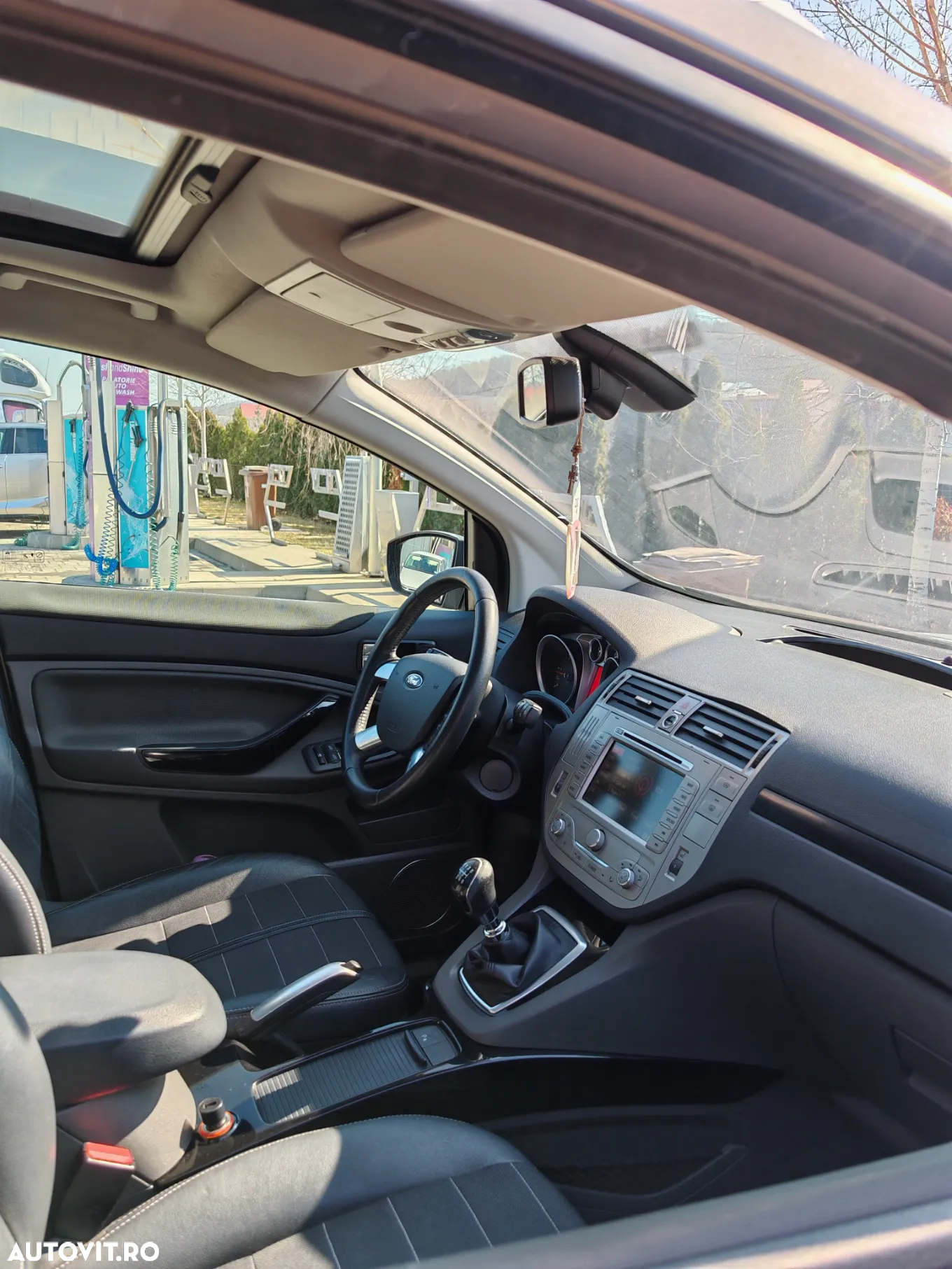 Ford Kuga 2.0 TDCi 4x4 Titanium - 11