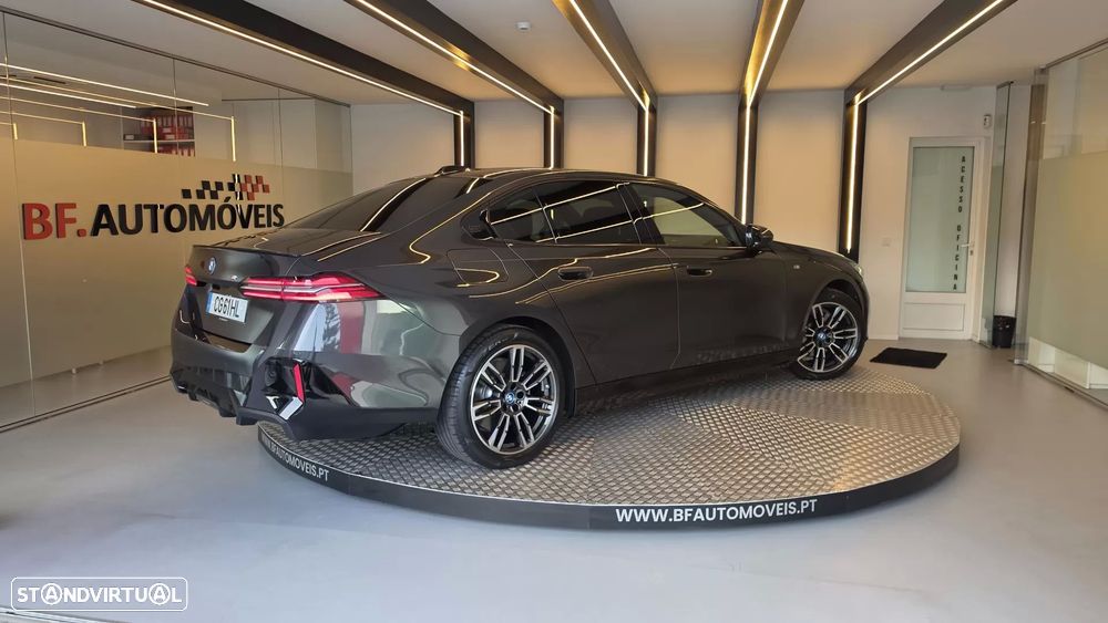 BMW i5 eDrive40 Pack Desportivo M Pro - 19