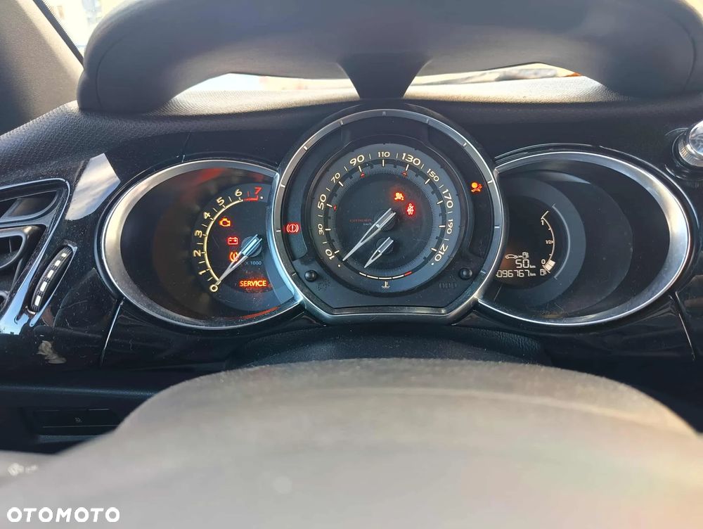 Citroën DS3 1.6 VTi SoChic - 1