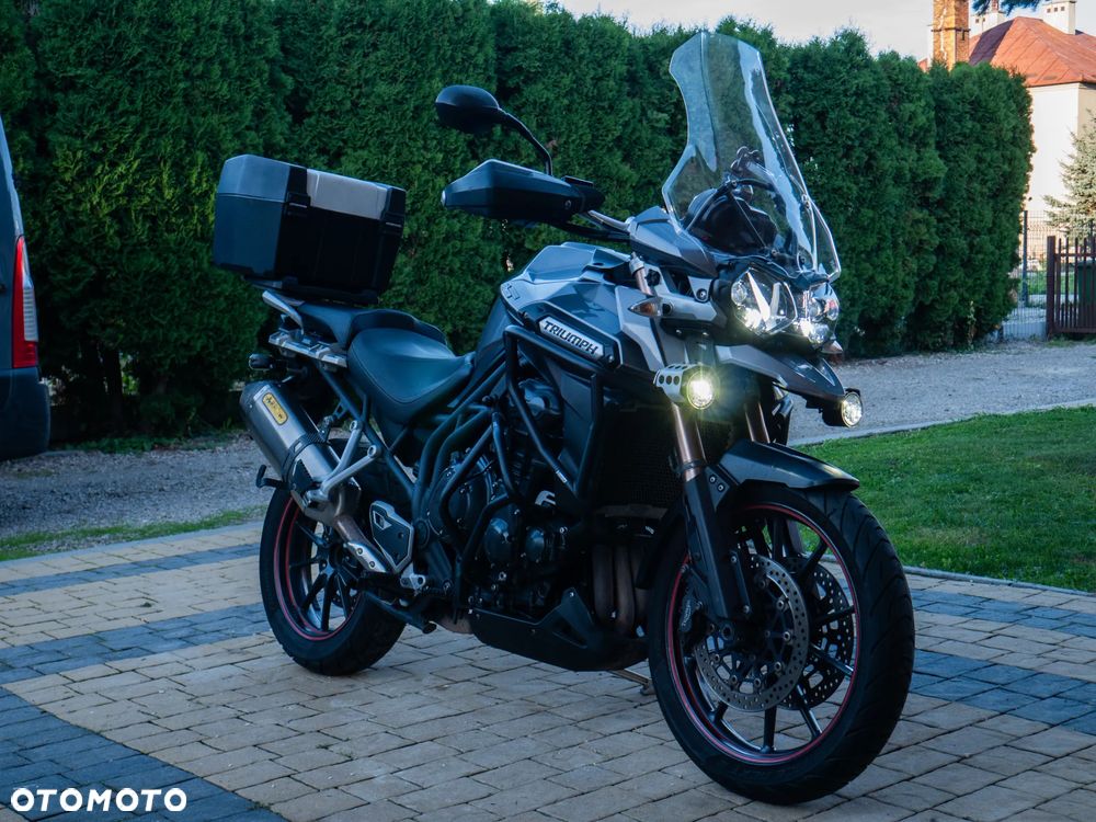 Triumph Tiger - 2
