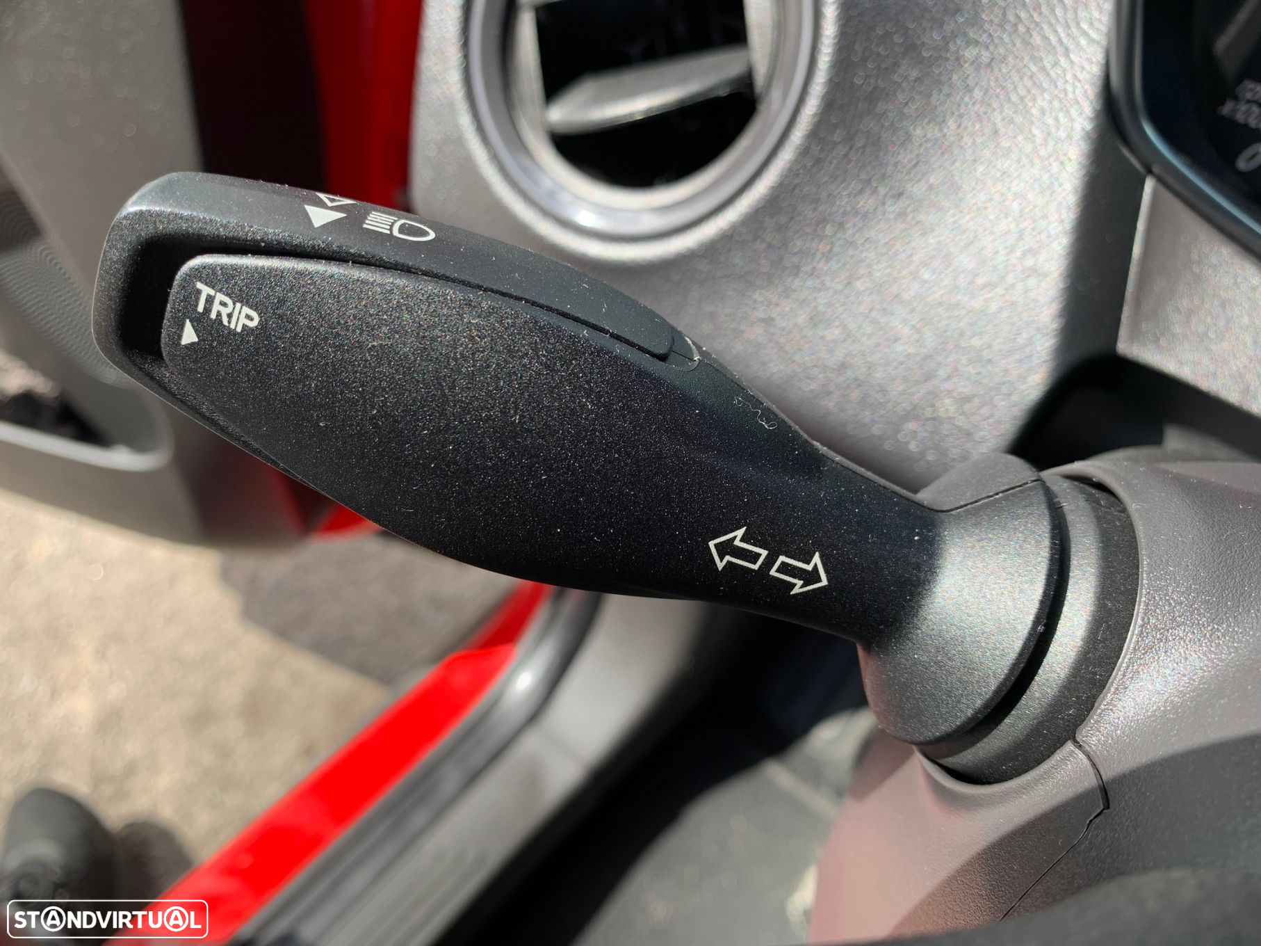Ford Tourneo Connect 1.0i EcoBoost Titanium - 26