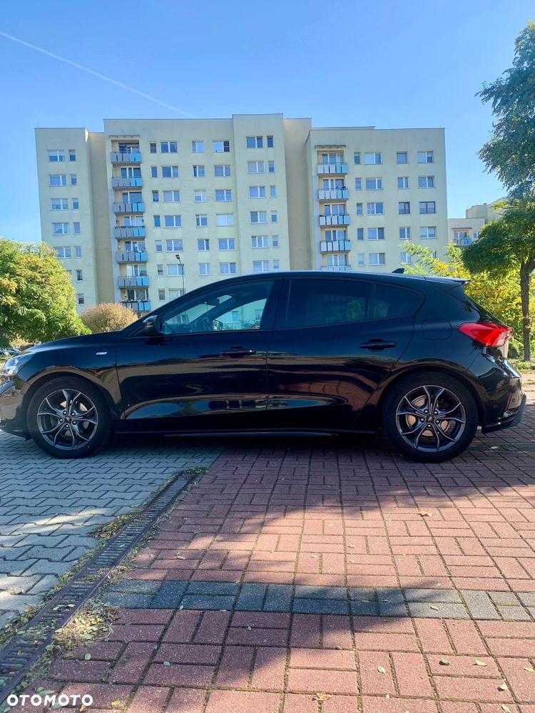 Ford Focus 2020 photo 2