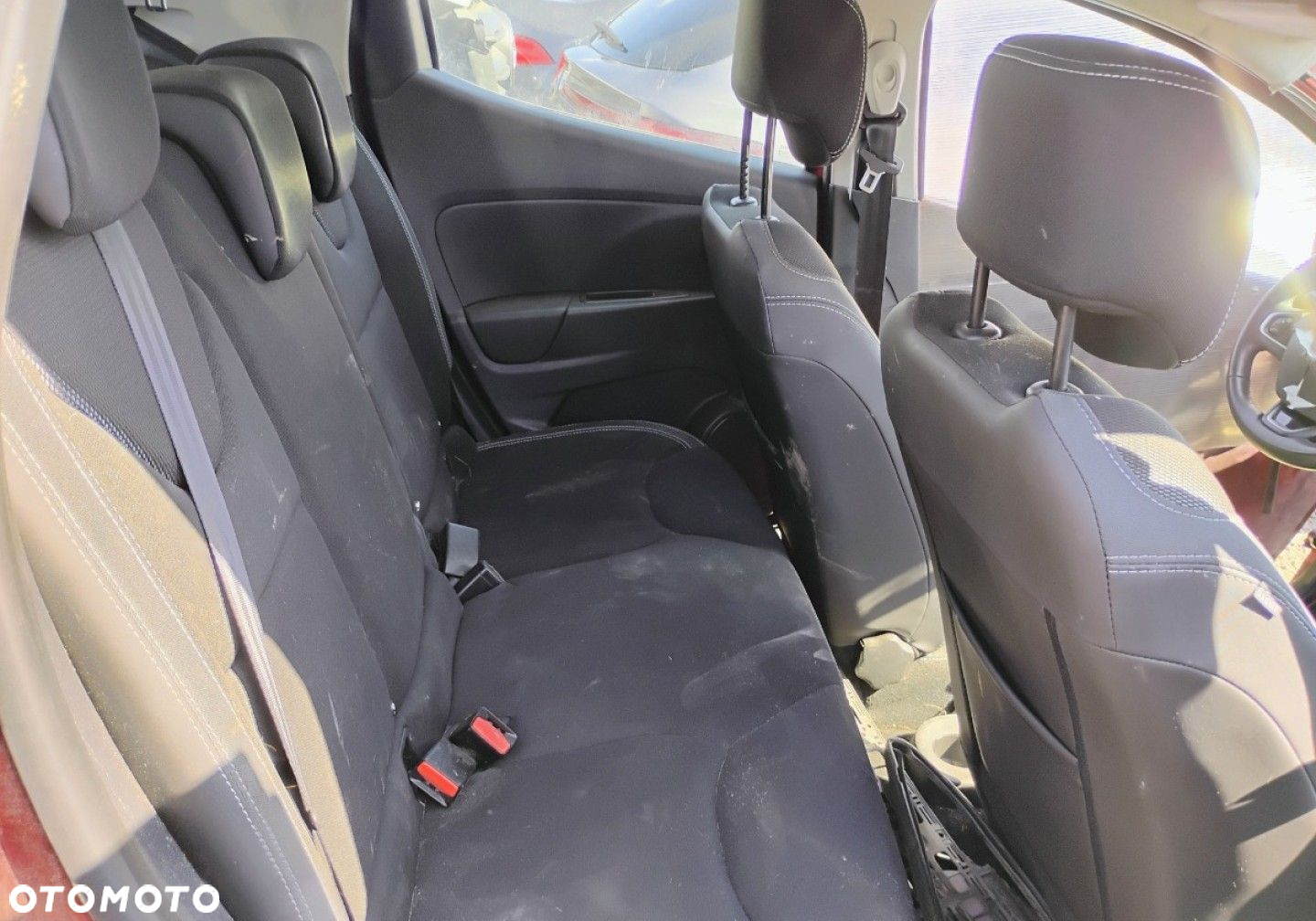Renault Clio - 10