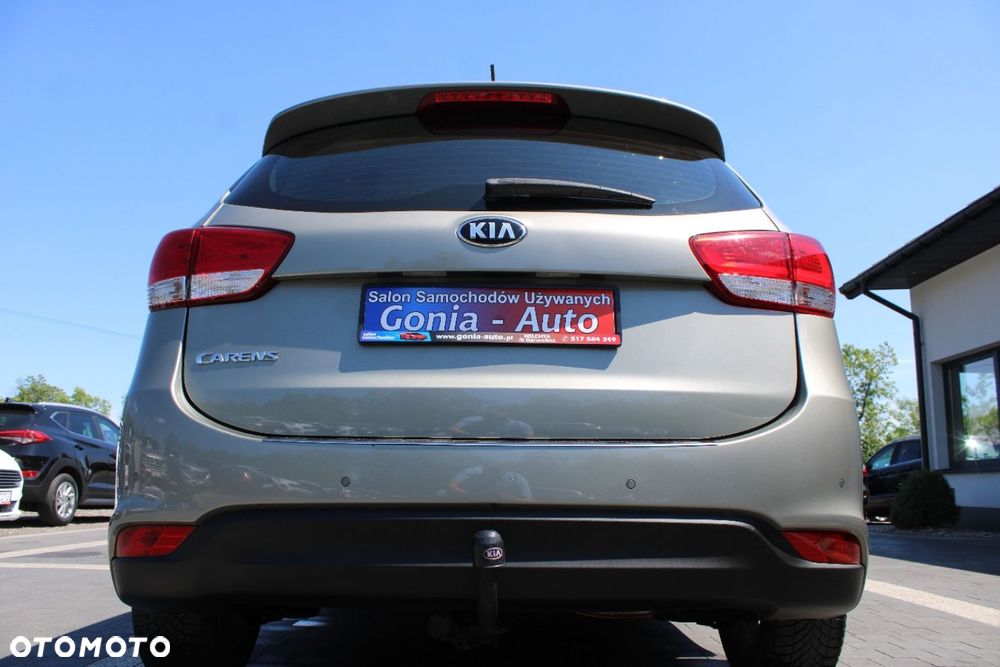 Kia Carens - 15