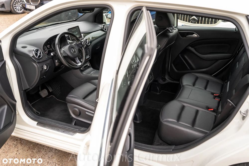 Mercedes-Benz Klasa B 250 4-Matic - 12