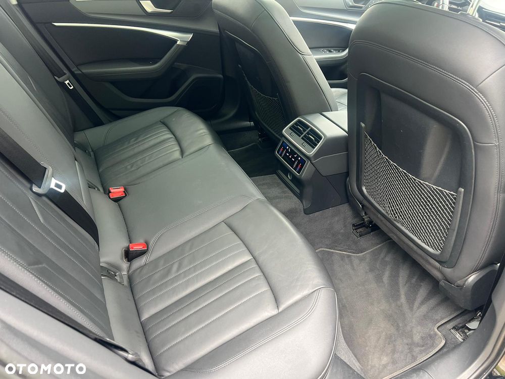 Audi A6 Avant 40 TDI quattro S tronic S line - 13