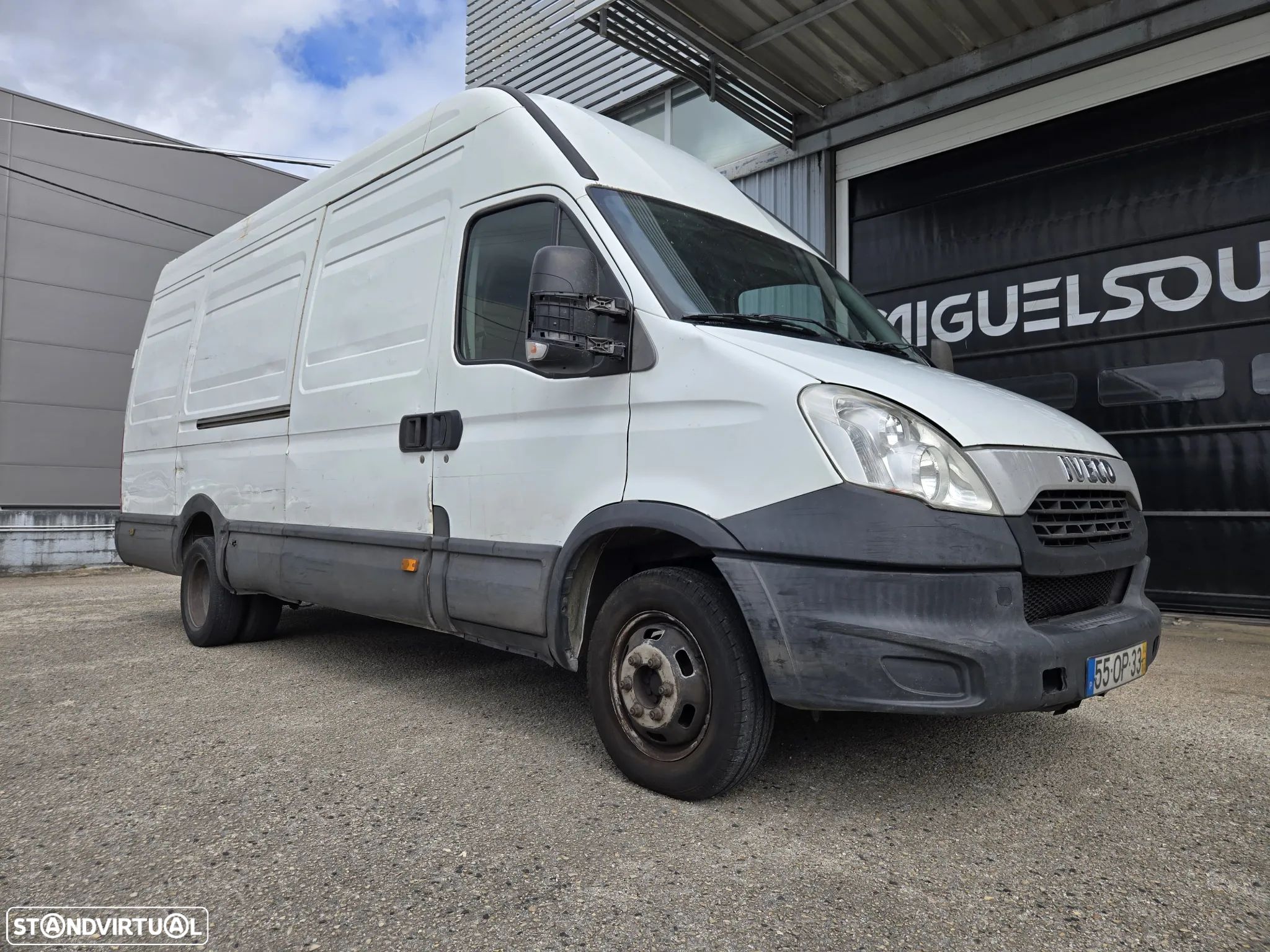 Iveco Daily Longa 35C13 2.3TD 130cv Rodado Duplo - 1