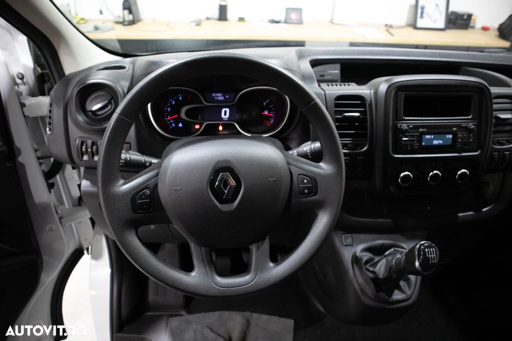 Renault Trafic - 11