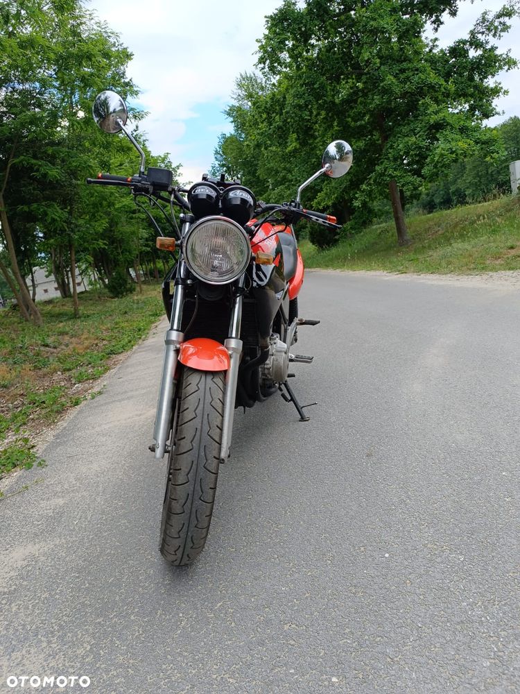 Honda CB - 2