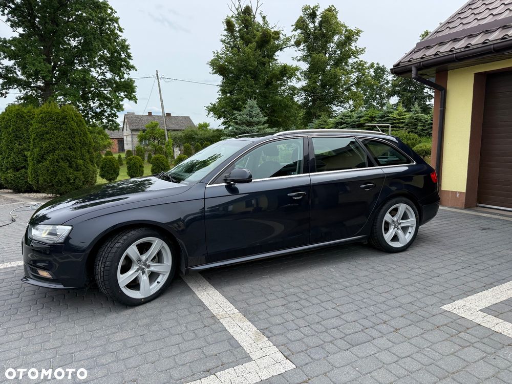 Audi A4 Avant - 11