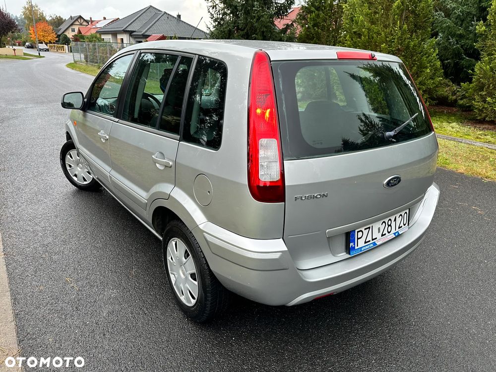 Ford Fusion 1.25 Ambiente - 15