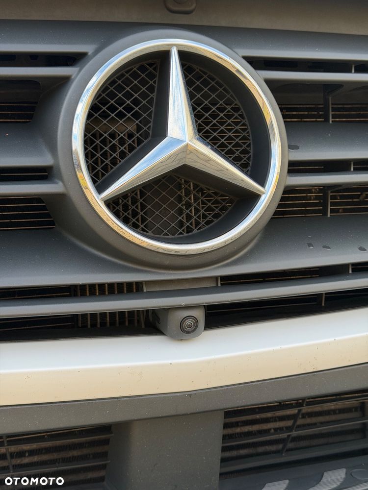 Mercedes-Benz Sprinter 319 - 17