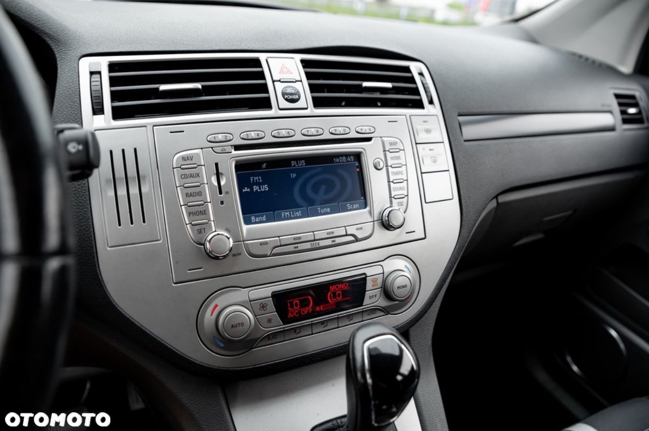 Ford Kuga 2.5 4x4 Titanium - 33
