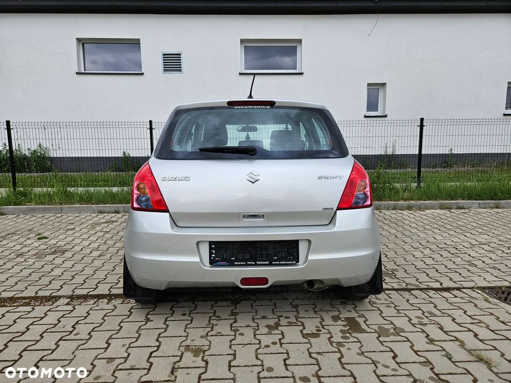 Suzuki Swift 1.3 4x4 Comfort - 5